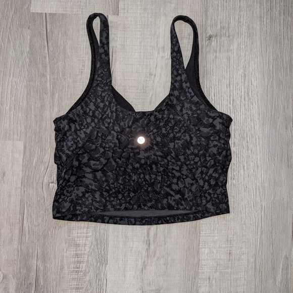 ⭐SOLD⭐Align Tank - Picture 2 of 4